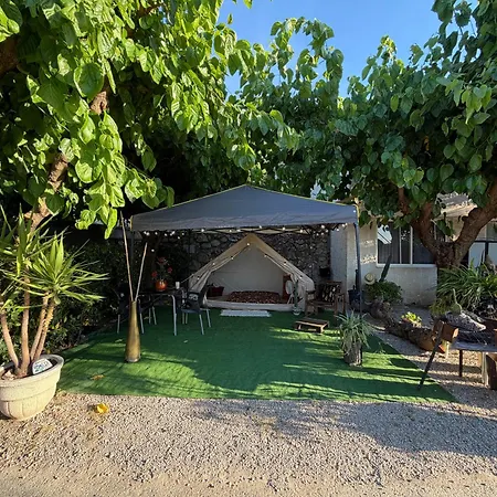 La Somavan Tambu