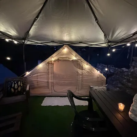 La Somavan Tambu Camping *